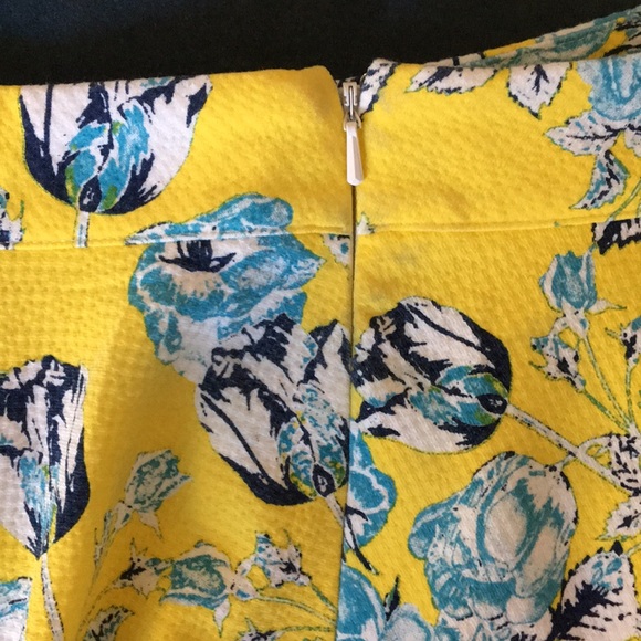 MinkPink skirt size M - Picture 5 of 5